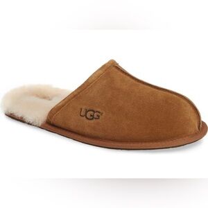 UGG Plush Slippers nwot tags. Previously sold but returned as size runs small